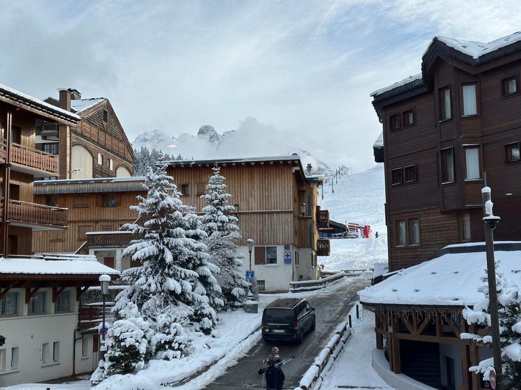 Les Loups Blancs Courchevel Exterior foto
